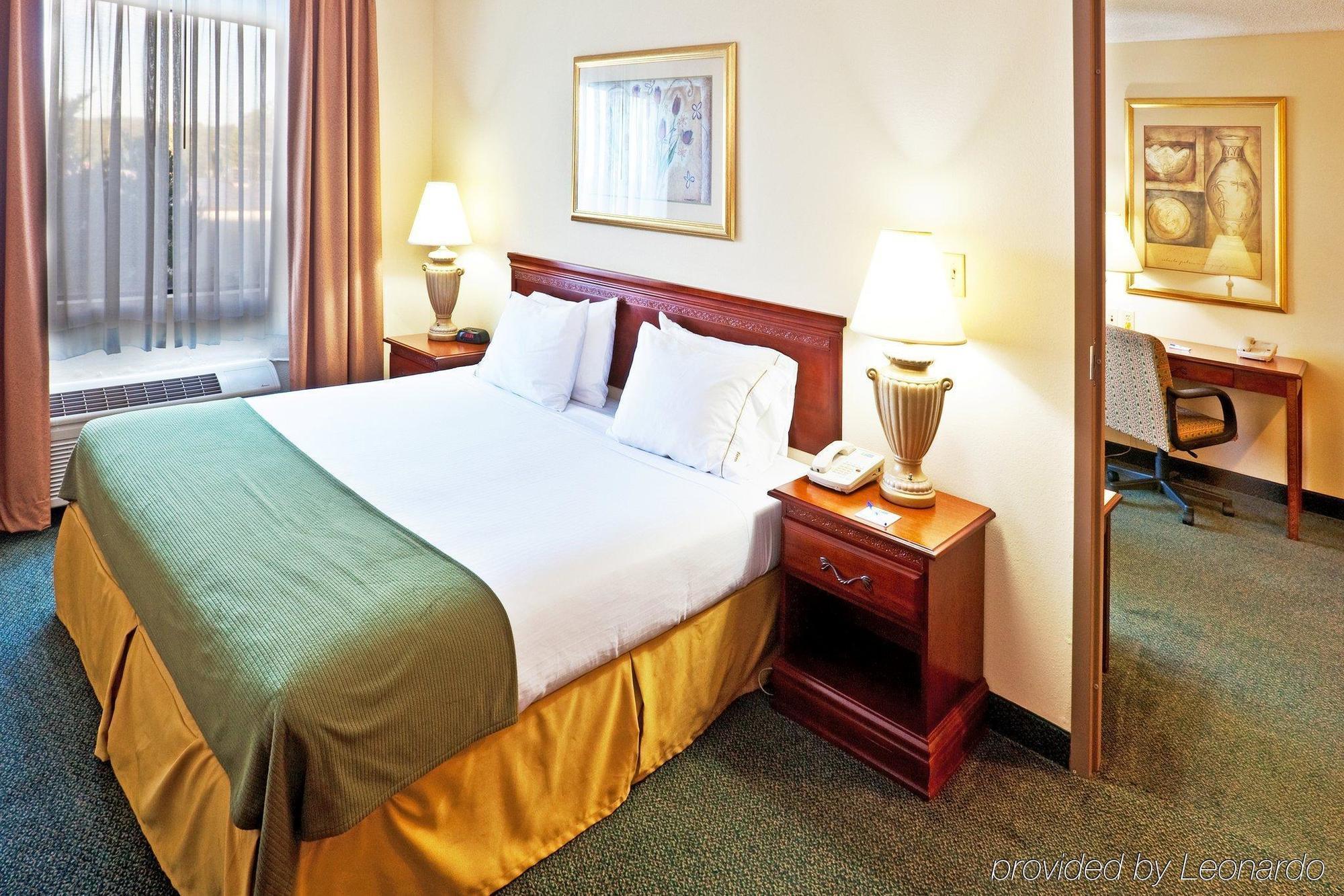 Holiday Inn Express Hotel & Suites Edmond By Ihg Zimmer foto